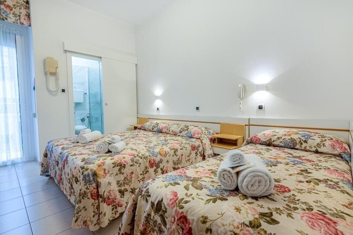 Imagen de la habitación del Hotel Ilde. Foto 5