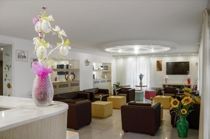 Imagen de los interiores del Hotel Ilde. Foto 14