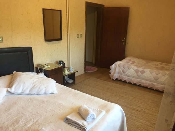 Imagen de la habitación del Hotel Ilhan. Foto 4