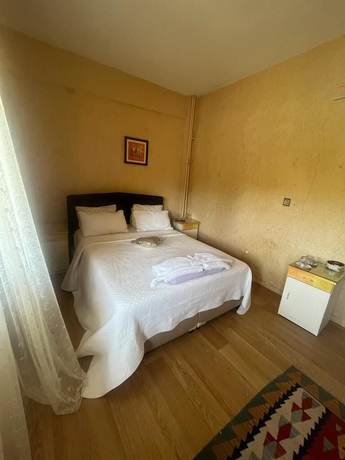 Imagen de la habitación del Hotel Ilhan. Foto 7