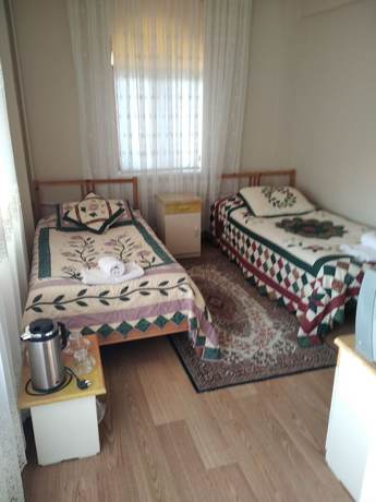 Imagen de la habitación del Hotel Ilhan. Foto 12