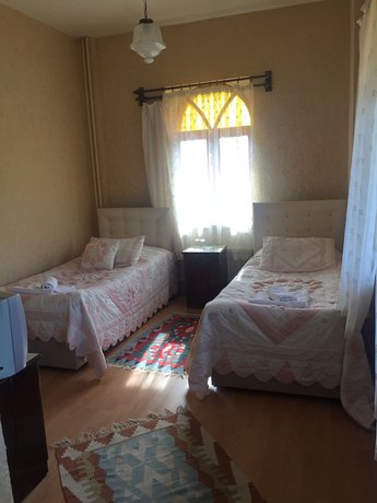 Imagen de la habitación del Hotel Ilhan. Foto 16