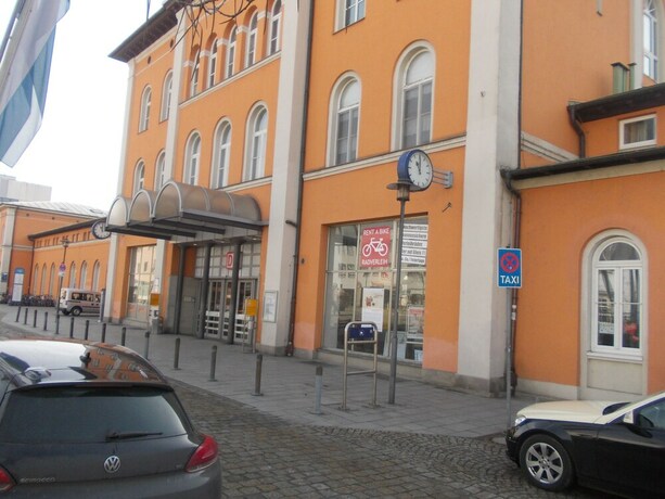 Imagen general del Hotel Im Bahnhof Passau. Foto 1