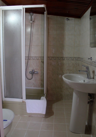 Imagen de la habitación del Hotel Imga. Foto 10