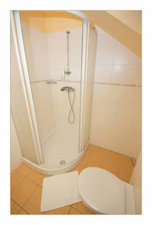 Imagen de la habitación del Hotel Imos. Foto 12