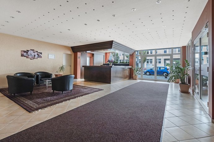 Imagen de los interiores del Hotel Imota. Foto 6