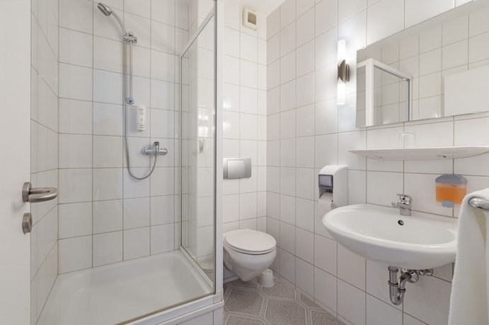 Imagen de la habitación del Hotel Imota. Foto 5