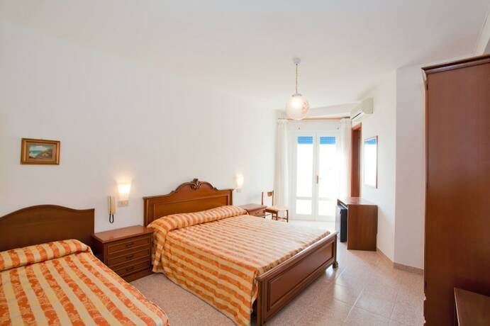 Imagen general del Hotel Imperial, Caorle. Foto 8