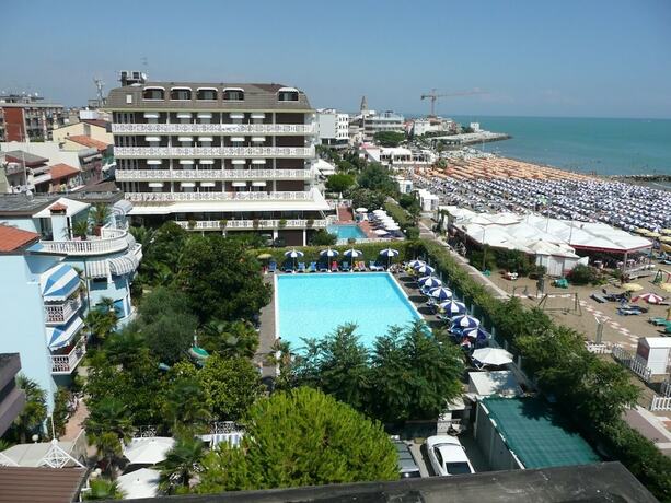 Imagen general del Hotel Imperial, Caorle. Foto 9
