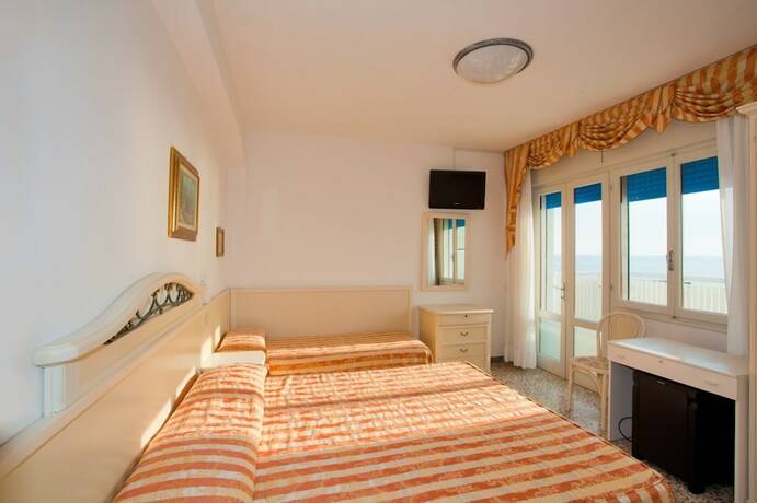 Imagen general del Hotel Imperial, Caorle. Foto 10