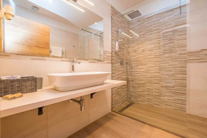 Imagen de la habitación del Hotel Imperial. Foto 17