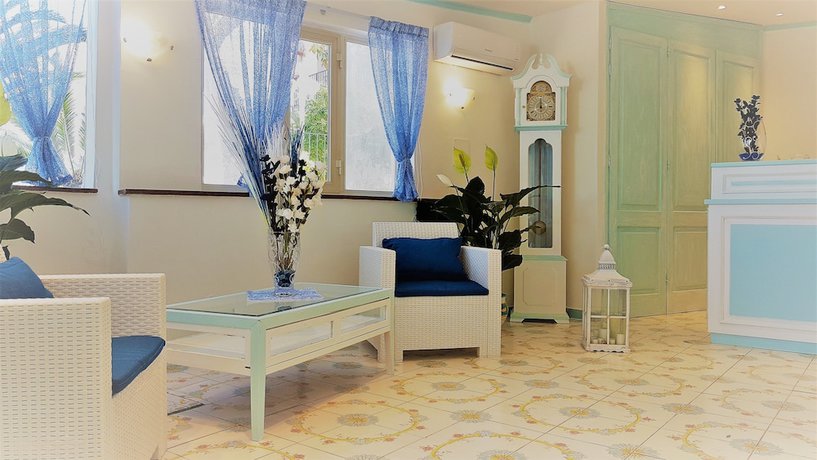 Imagen de los interiores del Hotel Ischia Onda Blu. Foto 15