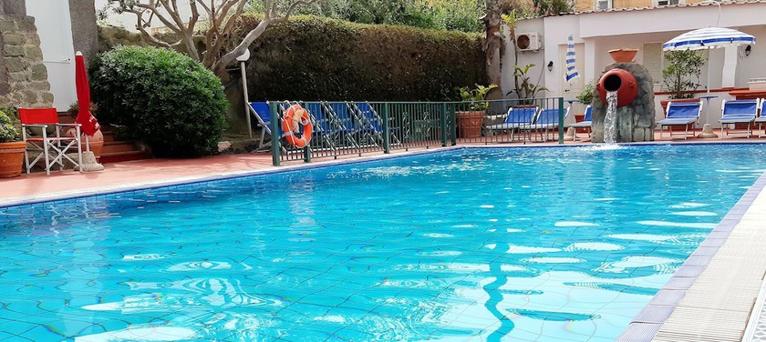 Imagen general del Hotel Ischia Onda Blu. Foto 1