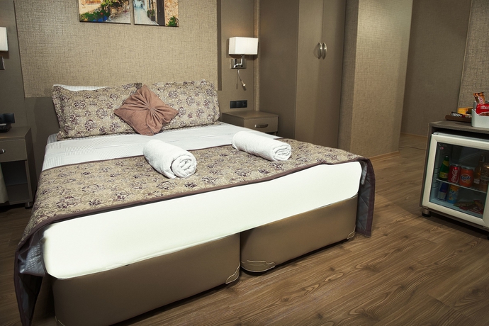 Imagen de la habitación del Hotel Iz. Foto 5