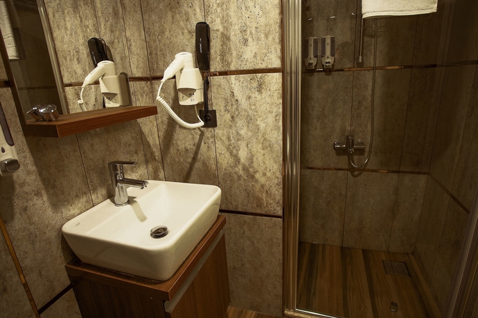 Imagen de la habitación del Hotel Iz. Foto 14