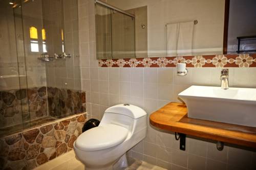 Imagen de la habitación del Hotel Jardines De La Villa. Foto 5