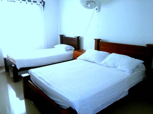 Imagen de la habitación del Hotel Jardines Evans. Foto 1