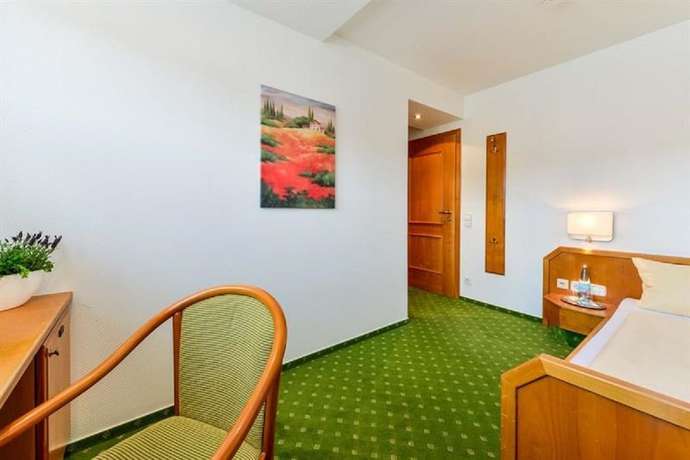 Imagen de la habitación del Hotel Jauch\'s L&ouml;wen. Foto 8