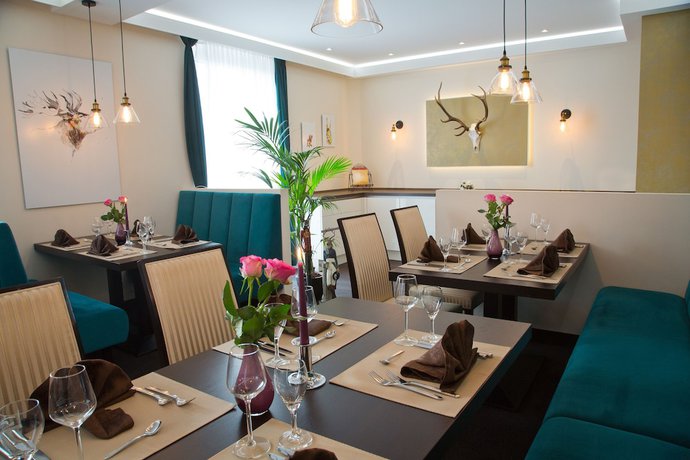 Imagen del bar/restaurante del Hotel J&auml;gerhof, Staatsbad Br&uuml;ckenau. Foto 5