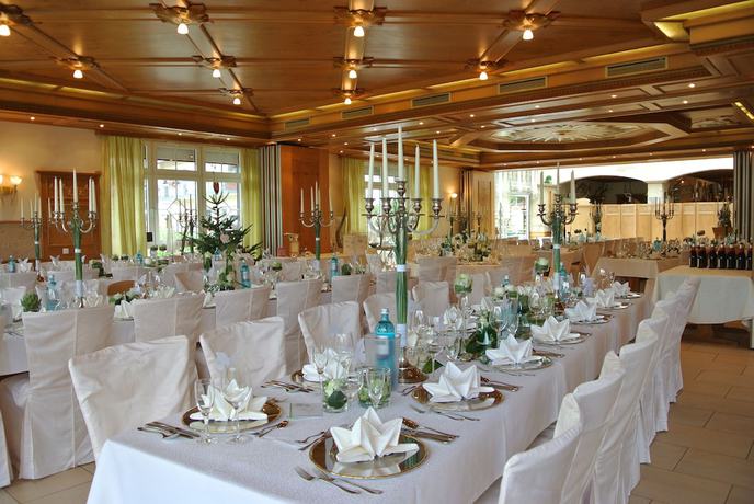 Imagen del bar/restaurante del Hotel J&auml;gerhof, Weibersbrunn. Foto 8