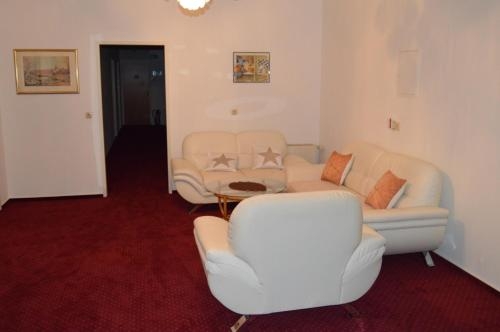 Imagen general del Hotel Jeta. Foto 7