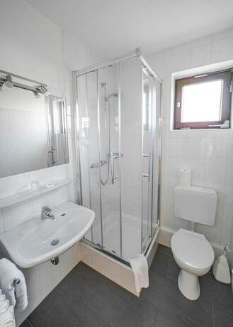Imagen general del Hotel Joh. Foto 17