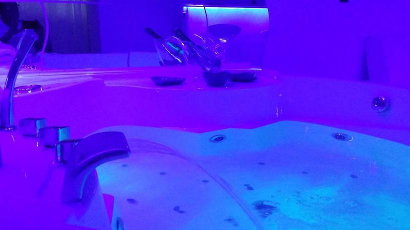 Imagen de la habitación del Hotel Joy. Foto 8