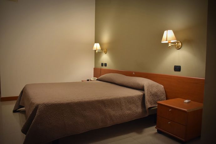 Imagen de la habitación del Hotel Joy. Foto 12