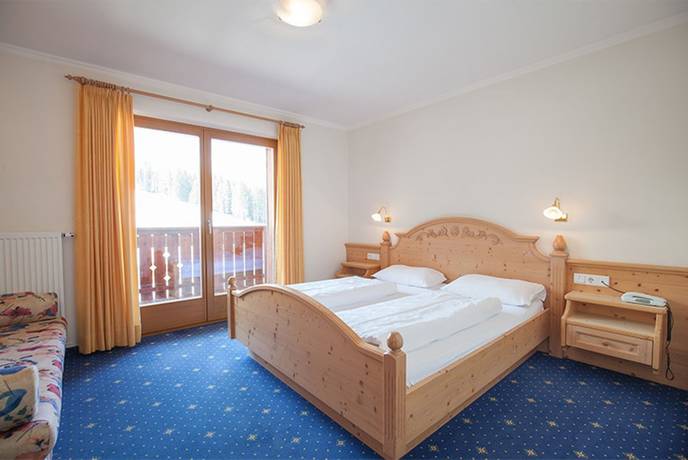 Imagen de la habitación del Hotel J&uacute; Furcia. Foto 9