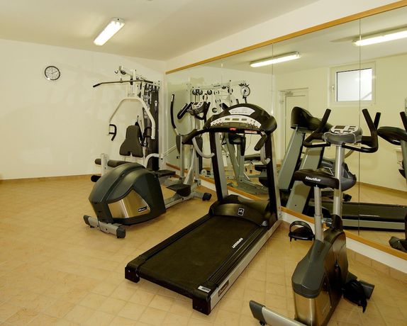 Imagen de los interiores del Hotel J&uacute; Furcia. Foto 14