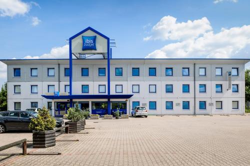 Imagen de la habitación del Hotel K1 Nohra. Foto 9