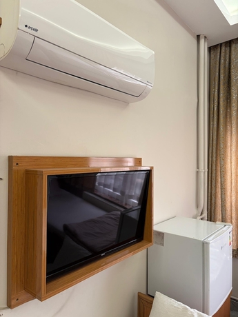 Imagen de la habitación del Hotel KONAK. Foto 11