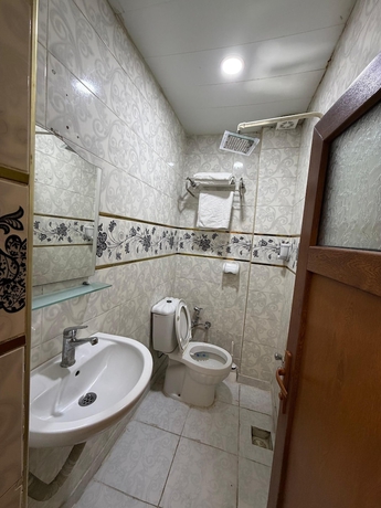Imagen de la habitación del Hotel KONAK. Foto 15