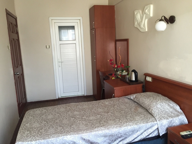Imagen de la habitación del Hotel Kadik&ouml;y Kervansaray. Foto 3