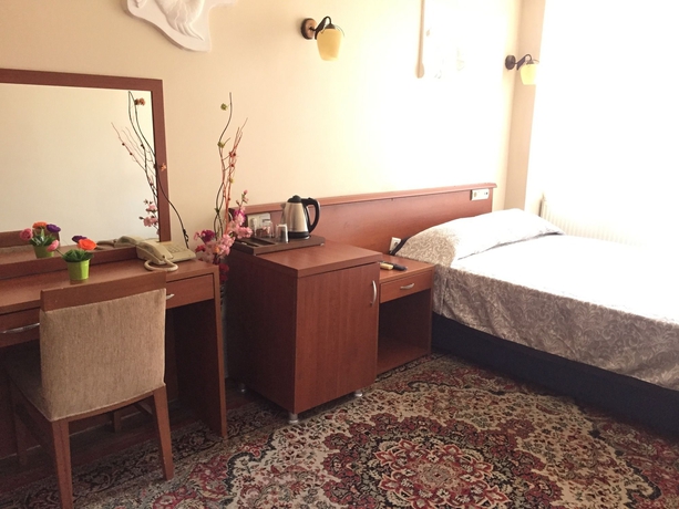 Imagen de la habitación del Hotel Kadik&ouml;y Kervansaray. Foto 4