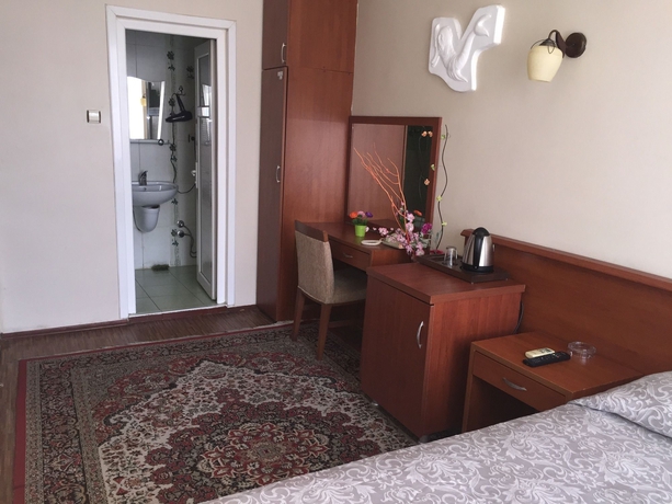 Imagen de la habitación del Hotel Kadik&ouml;y Kervansaray. Foto 10