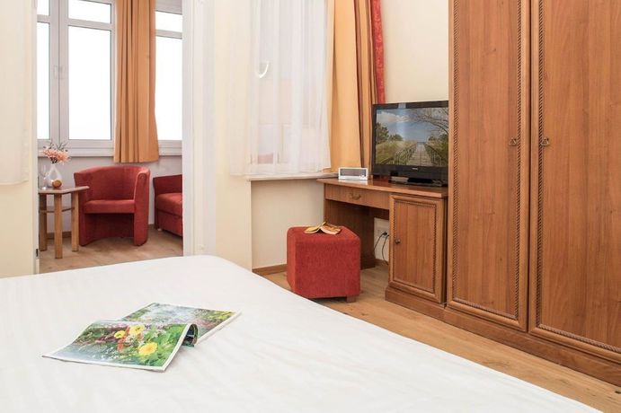 Imagen de la habitación del Hotel Kaiser Wilhelm. Foto 6