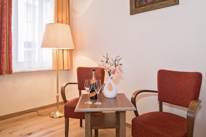 Imagen de la habitación del Hotel Kaiser Wilhelm. Foto 15