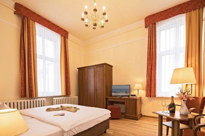 Imagen de la habitación del Hotel Kaiser Wilhelm. Foto 17