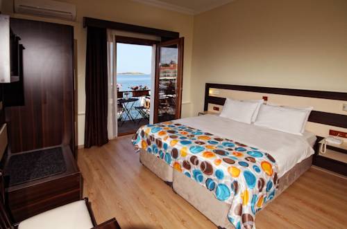 Imagen de la habitación del Hotel Karacam. Foto 2