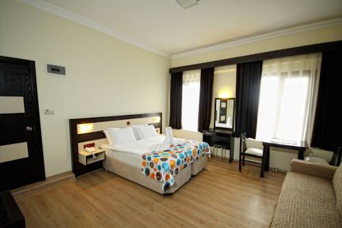 Imagen de la habitación del Hotel Karacam. Foto 4