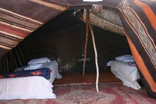 Imagen de la habitación del Hotel Kasbah Bivouac Lahmada. Foto 6