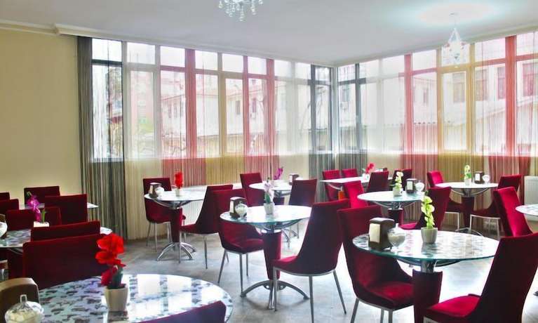 Imagen del bar/restaurante del Hotel Kayra. Foto 5