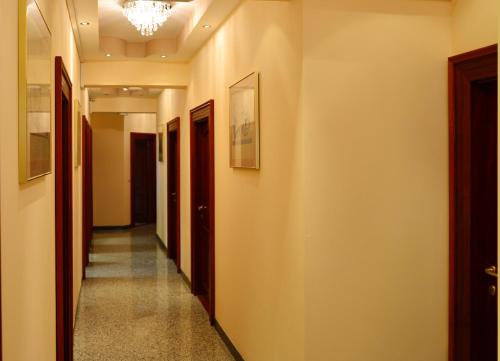 Imagen de los interiores del Hotel Kennedy. Foto 16