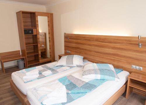 Imagen de la habitación del Hotel Kennedy. Foto 5