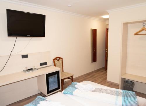 Imagen de la habitación del Hotel Kennedy. Foto 7