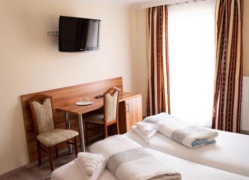 Imagen de la habitación del Hotel Kennedy. Foto 11