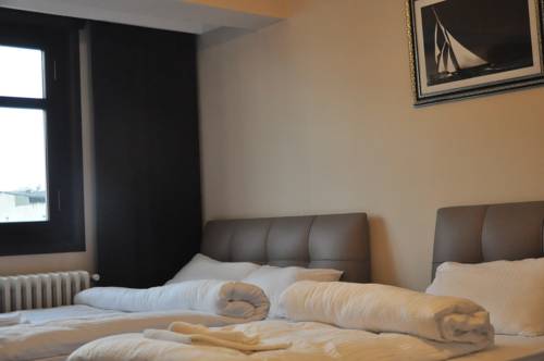 Imagen de la habitación del Hotel Kent Ani. Foto 4