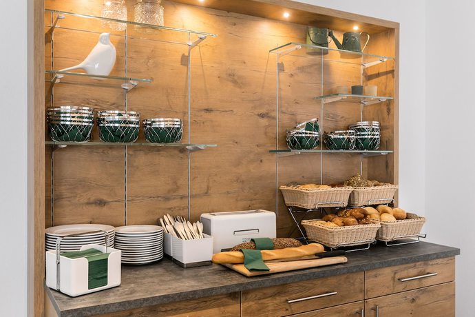 Imagen del bar/restaurante del Hotel Kern. Foto 6