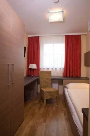 Imagen de la habitación del Hotel Kirchbichl. Foto 9